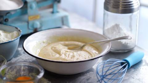 Основна рецепта за приготвяне на бисквитено тесто